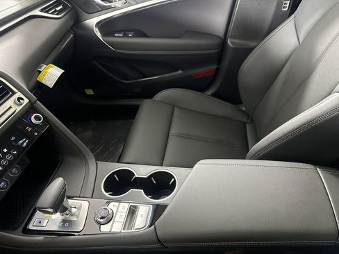 New 2026 Genesis G70 2.5T RWD image 19