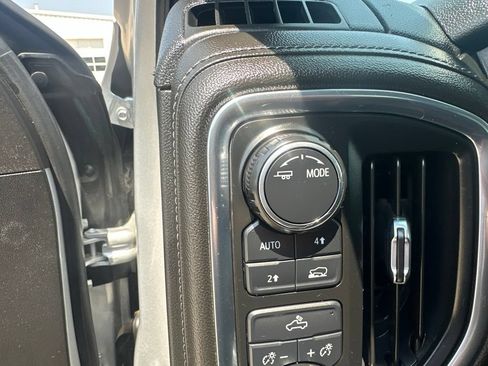 Used 2020 Chevrolet Silverado 1500 LT w/ Trailering Package AWD/4WD image 10