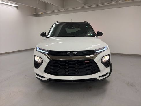 Used 2023 Chevrolet TrailBlazer RS w/ Convenience Package AWD/4WD image 4