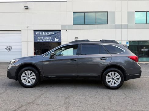 Used 2018 Subaru Outback 2.5i Premium AWD/4WD image 6
