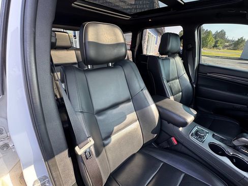 Used 2018 Jeep Grand Cherokee High Altitude AWD/4WD image 31