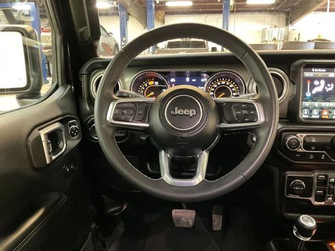 Certified 2023 Jeep Wrangler Sahara image 10