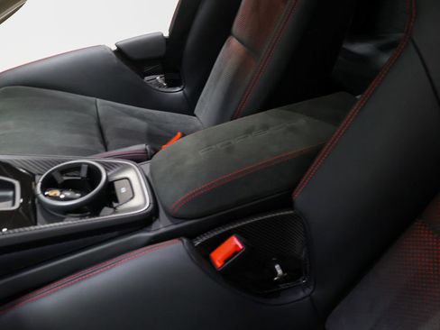 Used 2025 Porsche 911 GT3 RS w/ Weissach Package RWD image 33