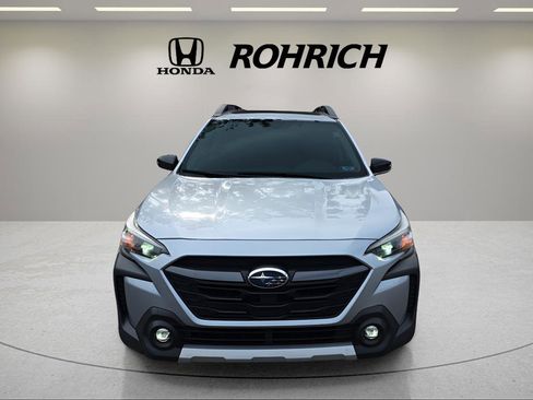 Used 2023 Subaru Outback Limited image 2