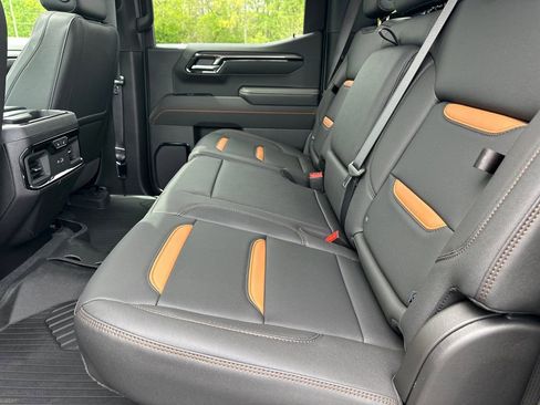 New 2026 GMC Sierra 1500 AT4 w/ AT4 Premium Package image 21