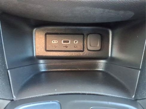 Used 2023 Chevrolet Equinox LT image 19