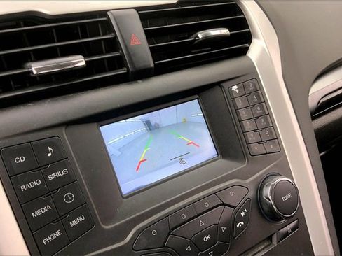 Used 2015 Ford Fusion SE w/ Equipment Group 201A image 27