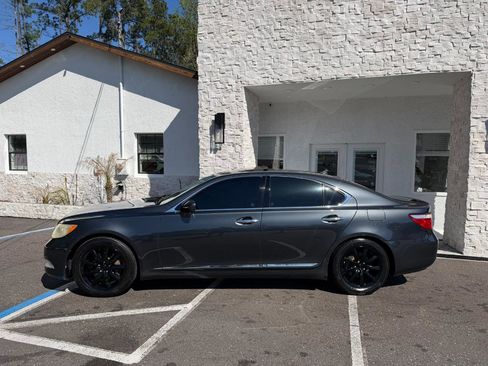 Used 2008 Lexus LS 460 image 2