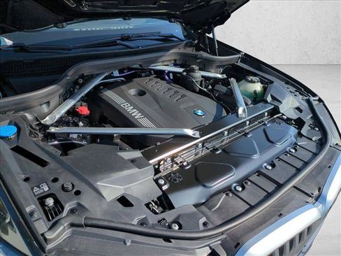 New 2026 BMW X5 sDrive40i image 17