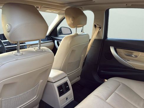 Used 2018 BMW 320i Sedan image 27