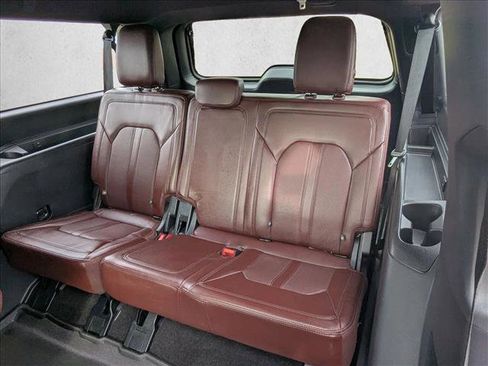 Used 2022 Ford Expedition Max Limited image 21