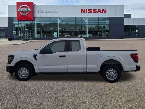 Used 2024 Ford F150 XL RWD image 4