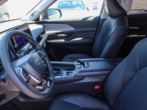 New 2026 Toyota Grand Highlander AWD Hybrid image 20