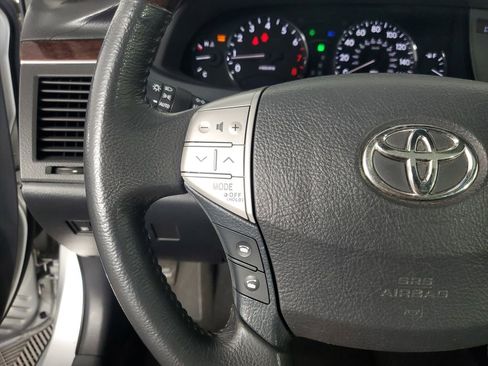 Used 2009 Toyota Avalon Limited image 25