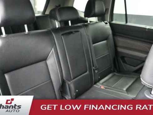 Used 2023 Volkswagen Atlas SE w/ Black Wheel Package AWD/4WD image 13