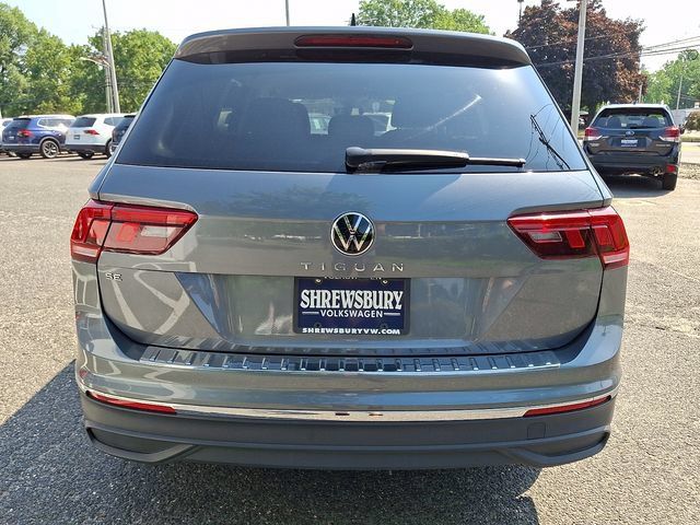Used 2023 Volkswagen Tiguan SE FWD image 5
