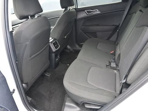 Used 2026 Kia Sportage LX FWD image 15