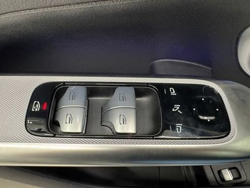 Certified 2026 Mercedes-Benz GLC 350e 4MATIC image 37