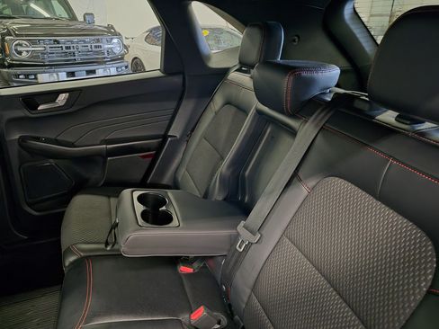 Used 2023 Ford Escape ST-Line w/ Equipment Group 301A FWD image 17