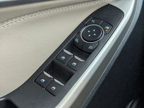 Used 2022 Ford Explorer Limited w/ Equipment Group 301A RWD image 13