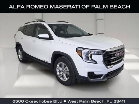 Used 2022 GMC Terrain SLE w/ Driver Convenience Package FWD image 1