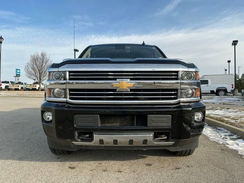 Used 2016 Chevrolet Silverado 2500 High Country w/ Duramax Plus Package image 10