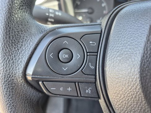 Certified 2025 Toyota Corolla LE image 26