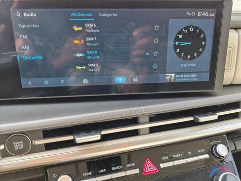 Used 2025 Hyundai Santa Fe SEL FWD image 15