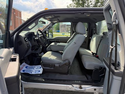 Used 2015 Ford F350 XL AWD/4WD image 5