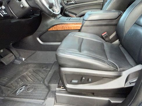 Used 2019 Chevrolet Tahoe Premier RWD image 15