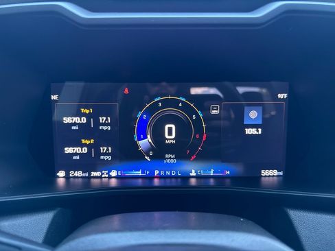 Used 2025 Chevrolet Colorado Trail Boss AWD/4WD image 15