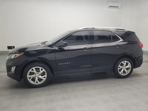 Used 2020 Chevrolet Equinox LT image 2