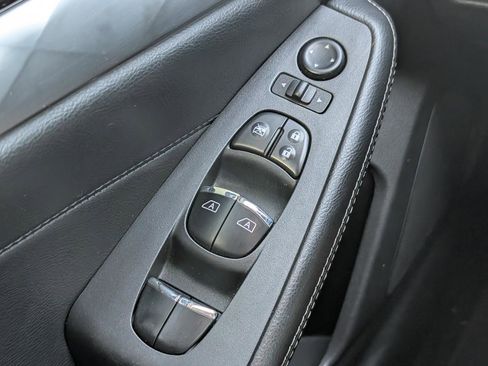 Used 2019 Nissan Maxima 3.5 SL w/ Floor Mat Group FWD image 11