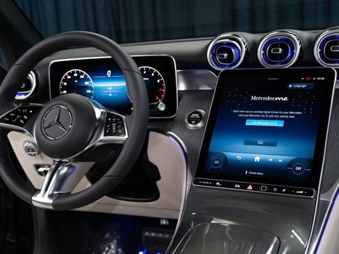 New 2026 Mercedes-Benz GLC 300 4MATIC image 17