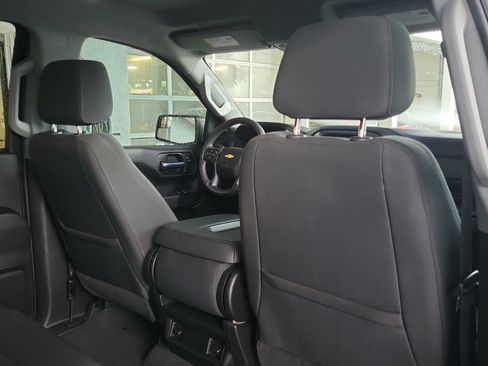 Used 2023 Chevrolet Silverado 1500 Custom w/ LPO, Dark Essentials Package RWD image 7