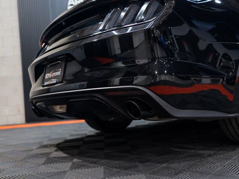 Used 2015 Ford Mustang GT Premium RWD image 38