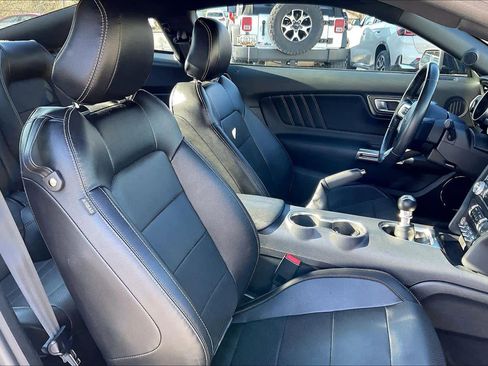 Used 2021 Ford Mustang GT Premium w/ Ford Safe & Smart Package image 9