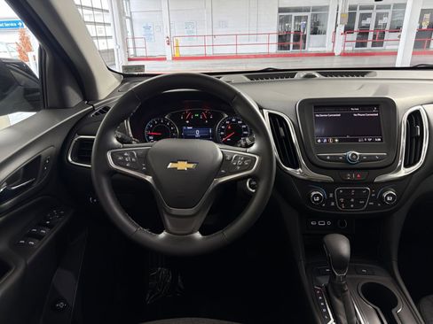 Used 2023 Chevrolet Equinox LT AWD/4WD image 16