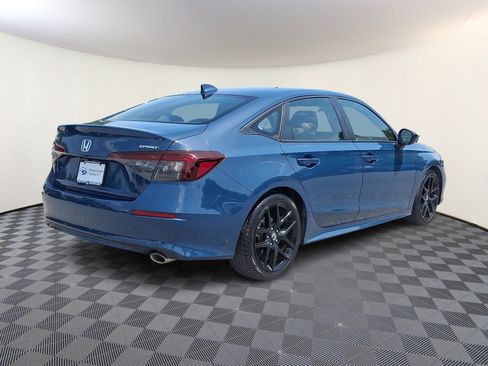 Used 2025 Honda Civic Sport image 6