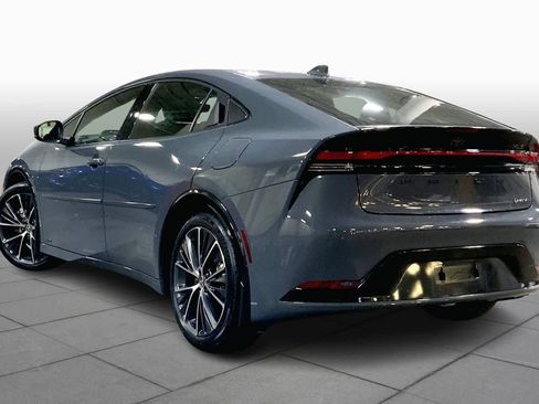 Used 2024 Toyota Prius XLE image 12