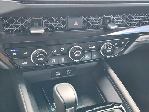 Certified 2025 Honda Accord Touring image 19