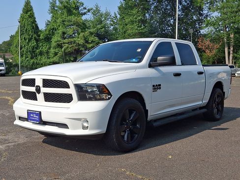 Used 2019 RAM 1500 Express w/ Express Value Package RWD image 3