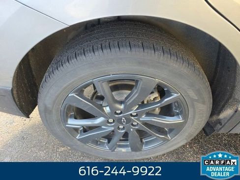 Used 2023 Chevrolet Equinox RS w/ RS Leather Package image 18