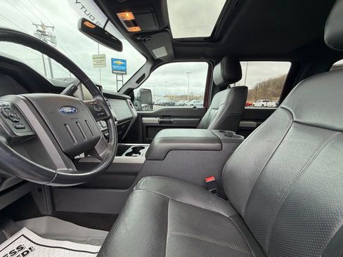 Used 2016 Ford F250 Lariat w/ Lariat Ultimate Package AWD/4WD image 10