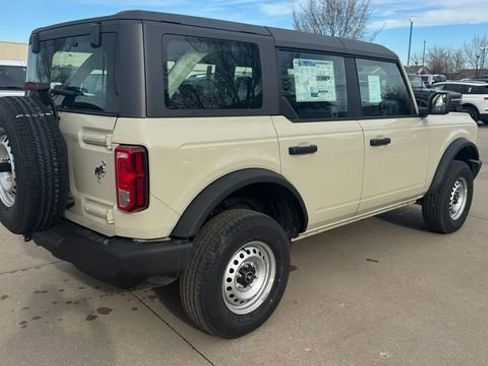 New 2025 Ford Bronco 4-Door AWD/4WD image 8