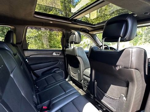 Used 2016 Jeep Grand Cherokee Summit w/ Platinum Series Group AWD/4WD image 20