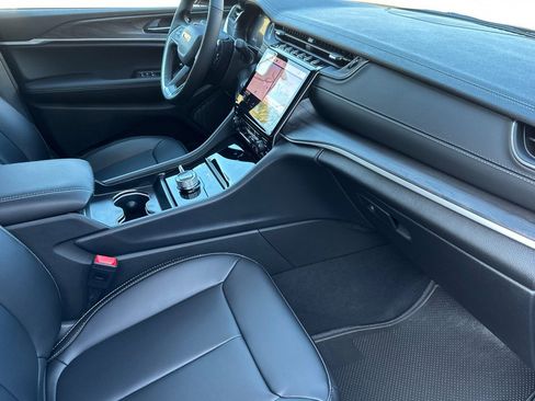 New 2025 Jeep Grand Cherokee L Limited w/ Trailer Tow Package image 21