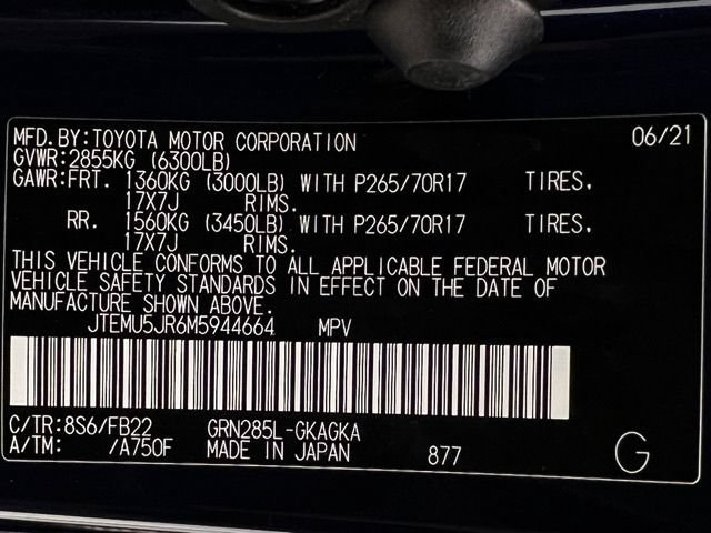 Used 2021 Toyota 4Runner SR5 AWD/4WD image 24