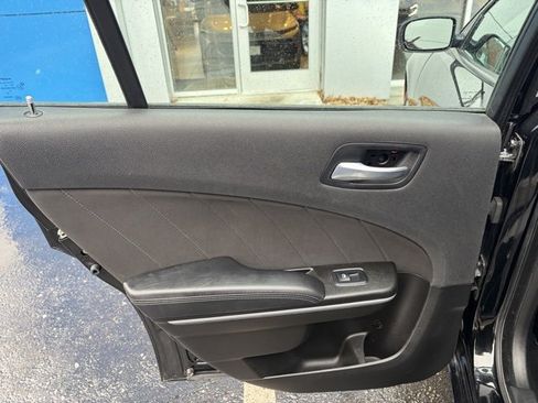 Used 2023 Dodge Charger SXT image 15