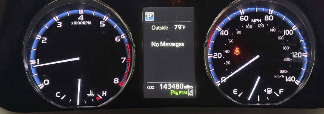 Used 2016 Toyota RAV4 Limited AWD/4WD image 39